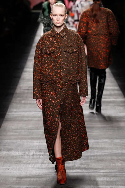 Look 44
